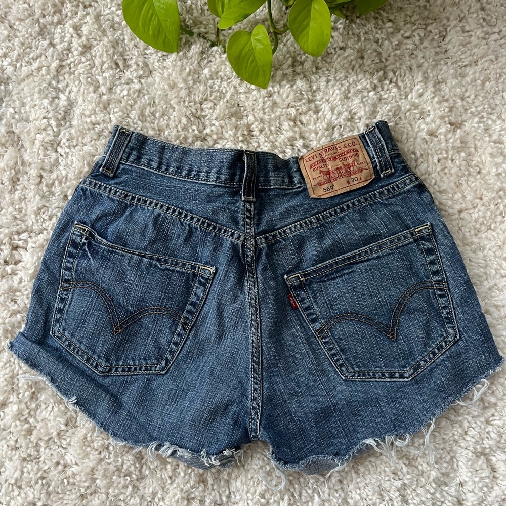 Women’s Levi 569 Blue Denim Shorts - Picture 1 of 4